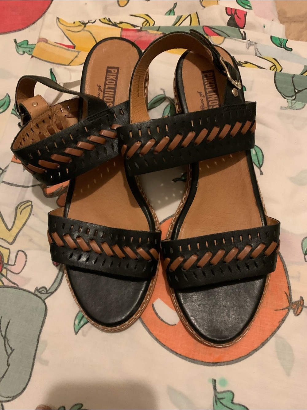 Pikolinos Black and Tan Woven Leather Sandals